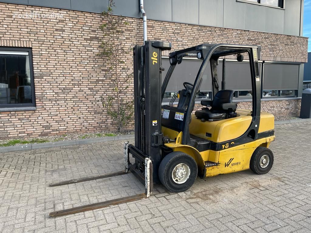 Yale GDP25VS 2.5 ton Triplex Freelift Sideshift Diesel Heftruck dízel targonca